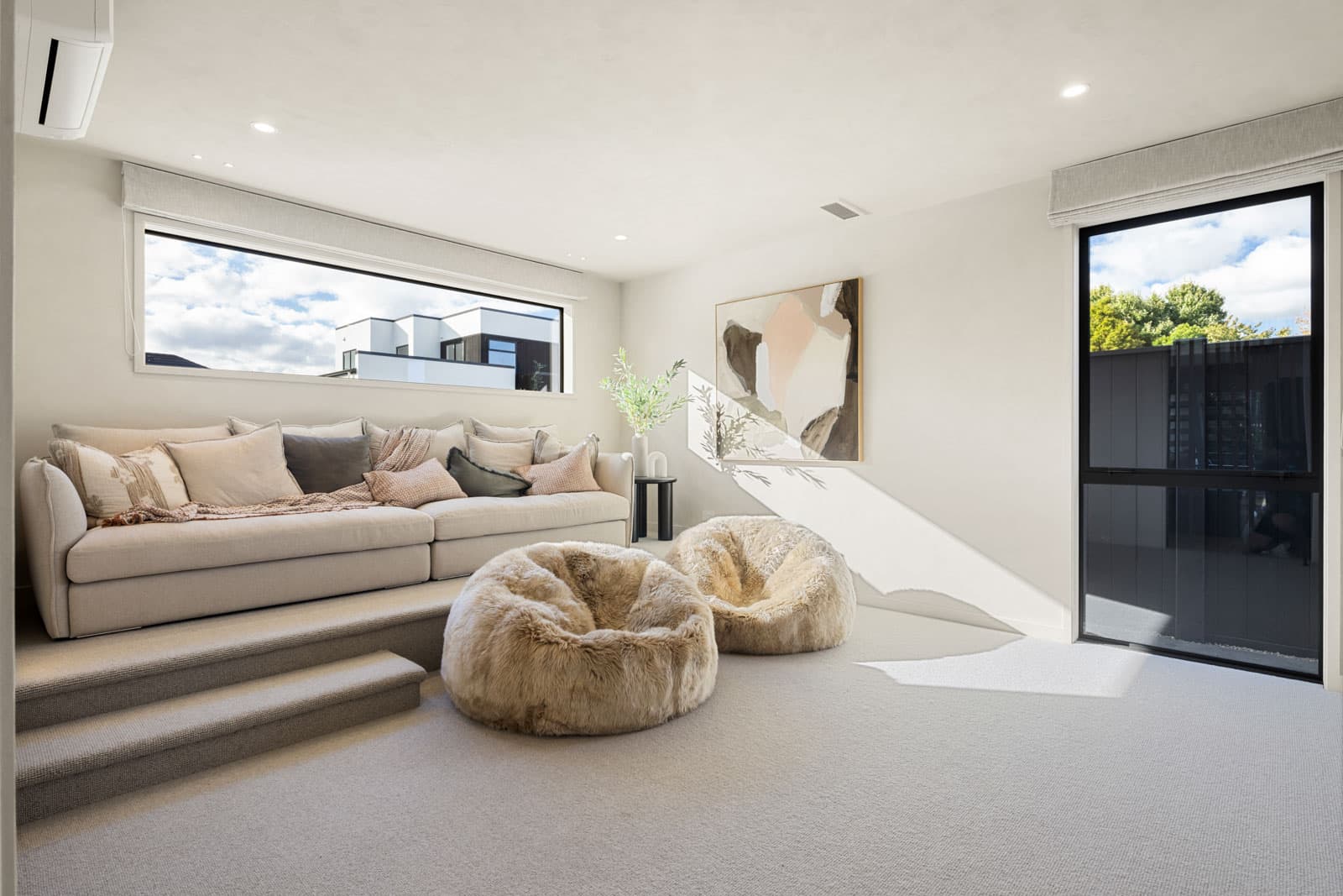 River Rd. Show Home (11)