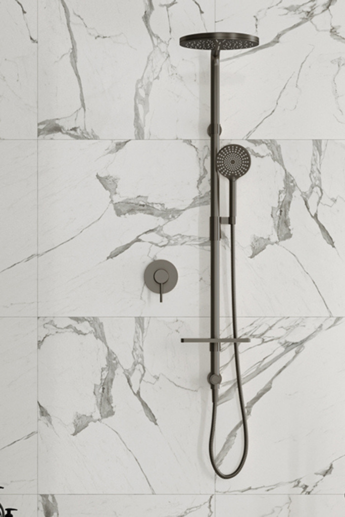 SPLASH Lux Column Shower