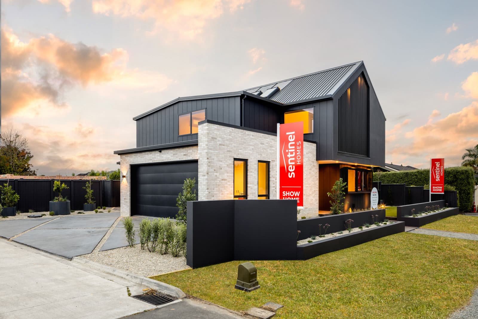 River Rd. Show Home (1)