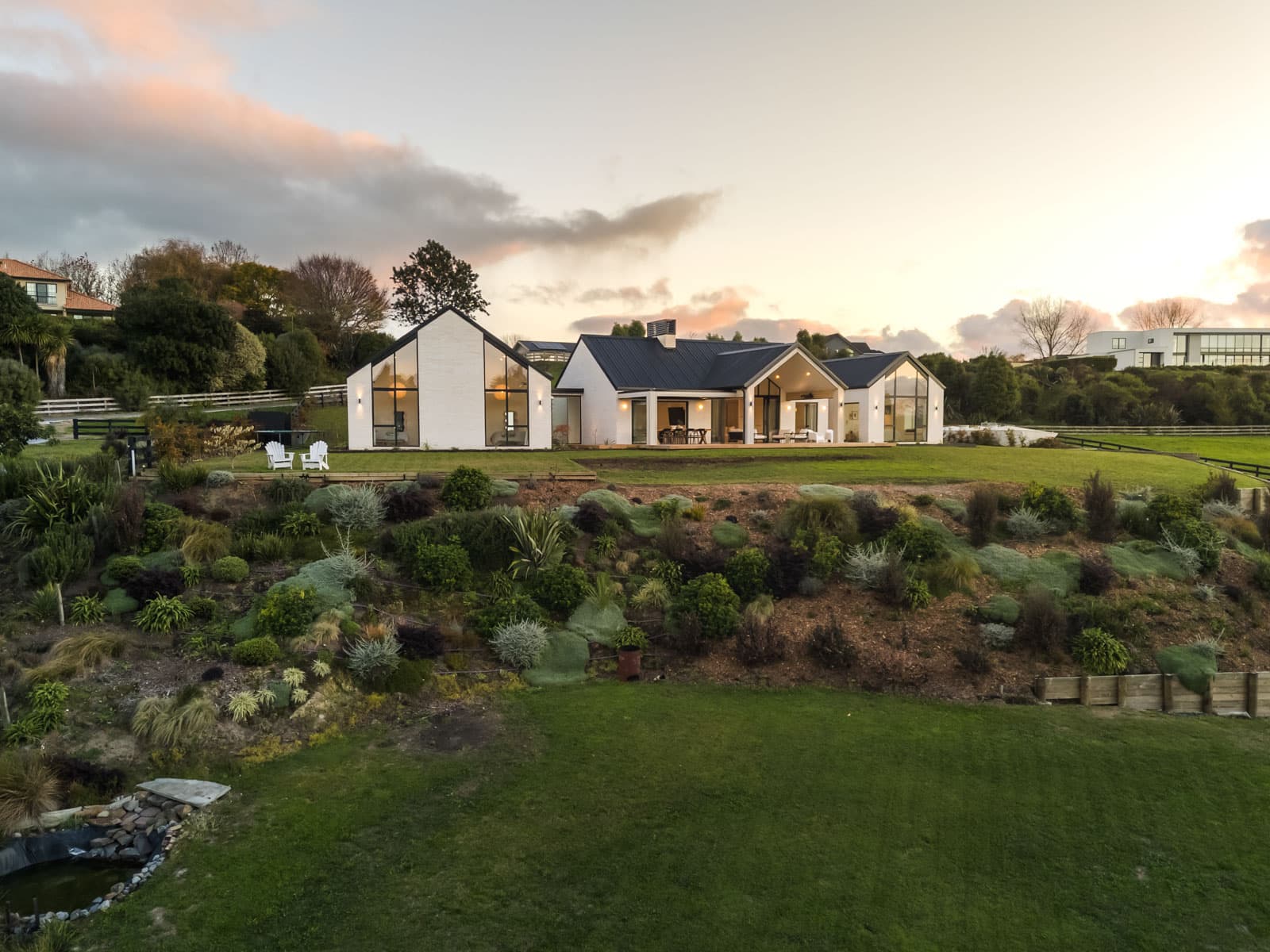 Stunning Riverside Home (4)