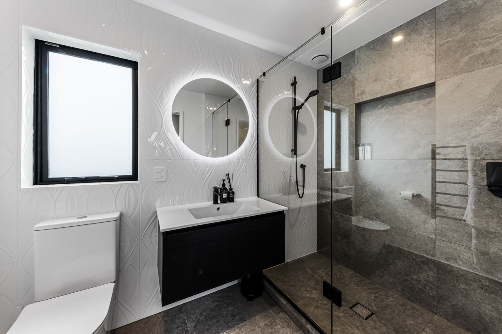Smart Family Home (7)